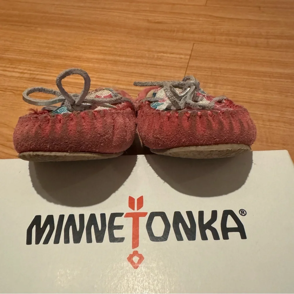 Minnetonka Moccasins Pink and Blue Slip-On Shoes